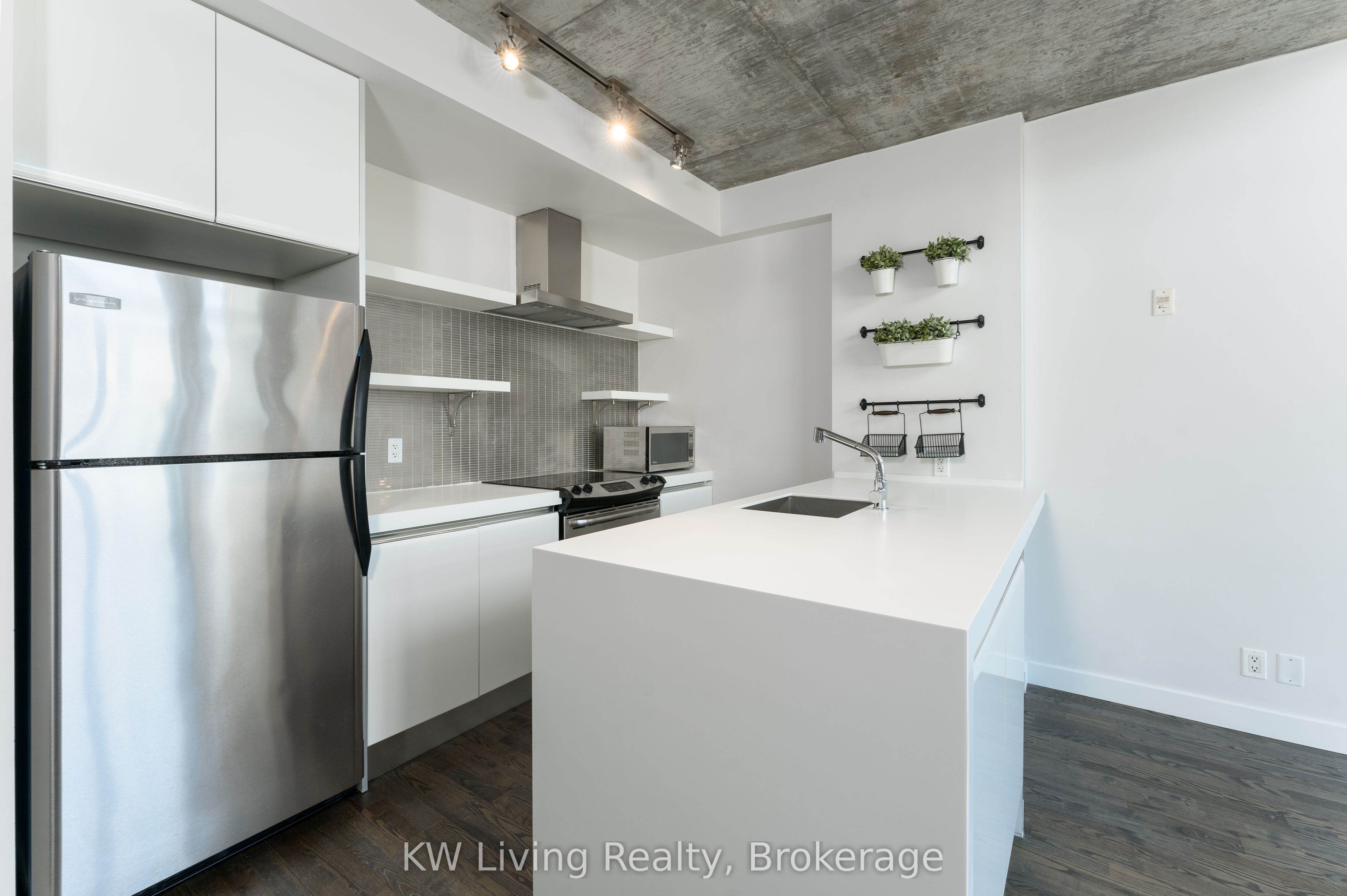 Additional image 3 of 901-75 Portland Street, Toronto, ON, M5V 2M9