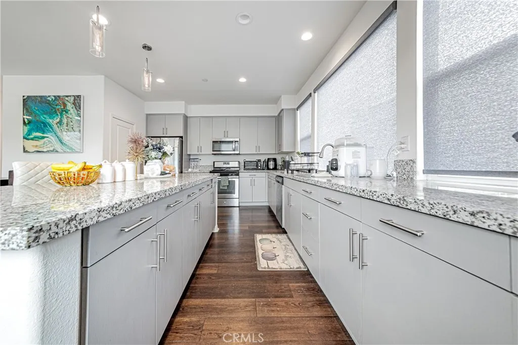Additional image 10 of 809 N Dalton Ave Unit 104, Azusa, CA 91702