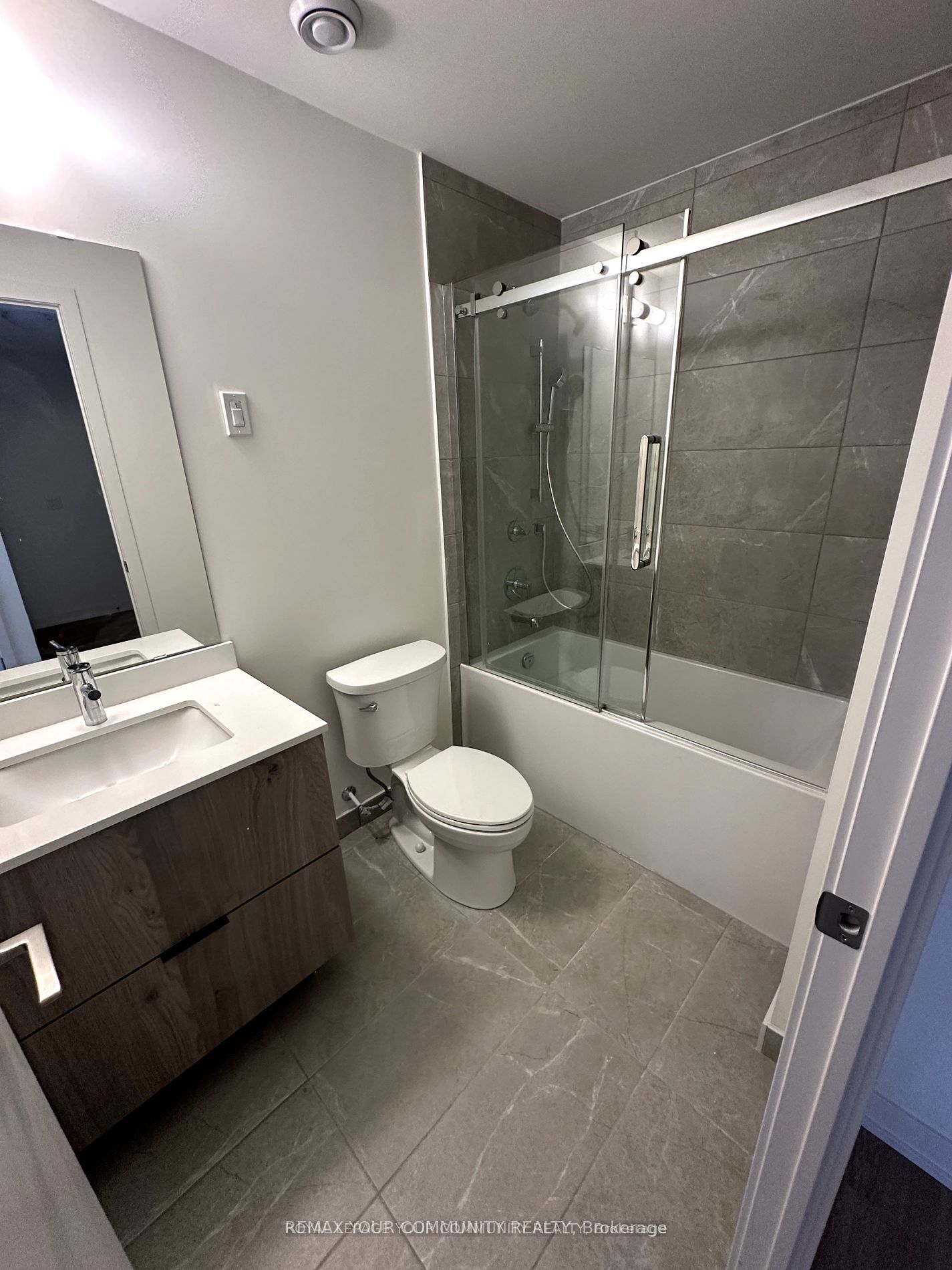 Additional image 3 of 804-3 Steckley House Lane, Richmond Hill, ON, L4S 0N2