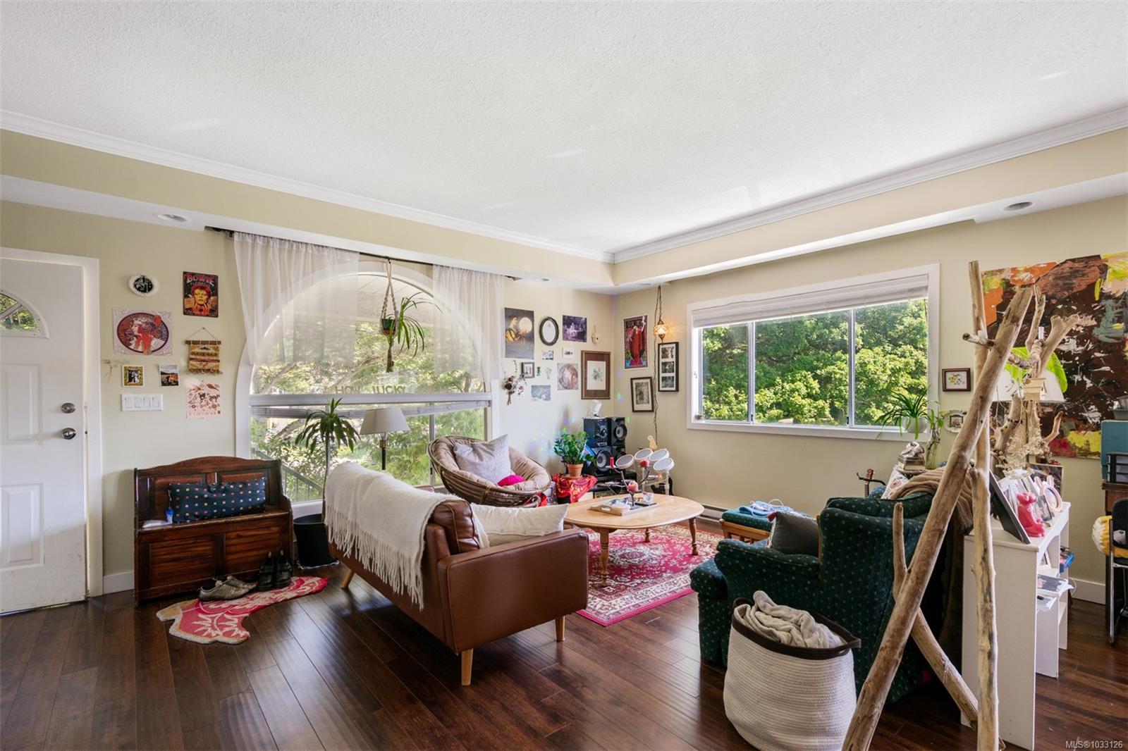 Additional image 5 of 2630 Victor Street, Victoria, BC, V8R 4E2