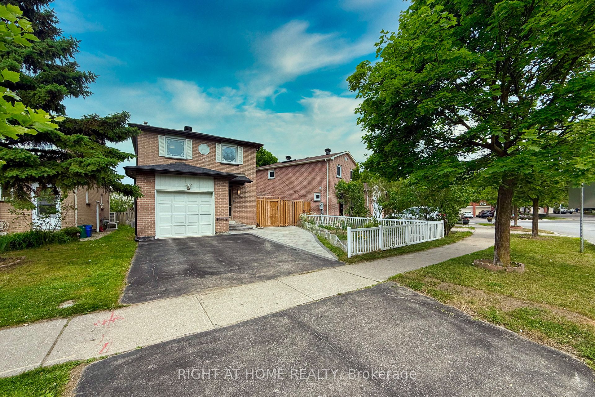 Additional image 2 of 88 Sunshine Drive, Richmond Hill, ON, L4C 8H2