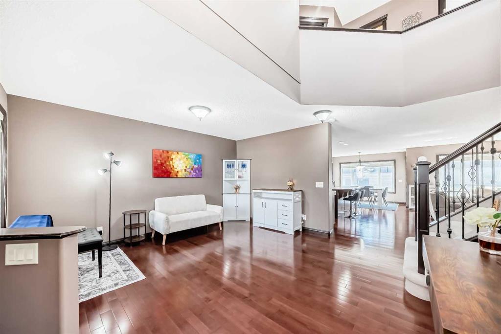 Additional image 4 of 229 Panamount Road NW, Calgary, AB, T3K 0H9