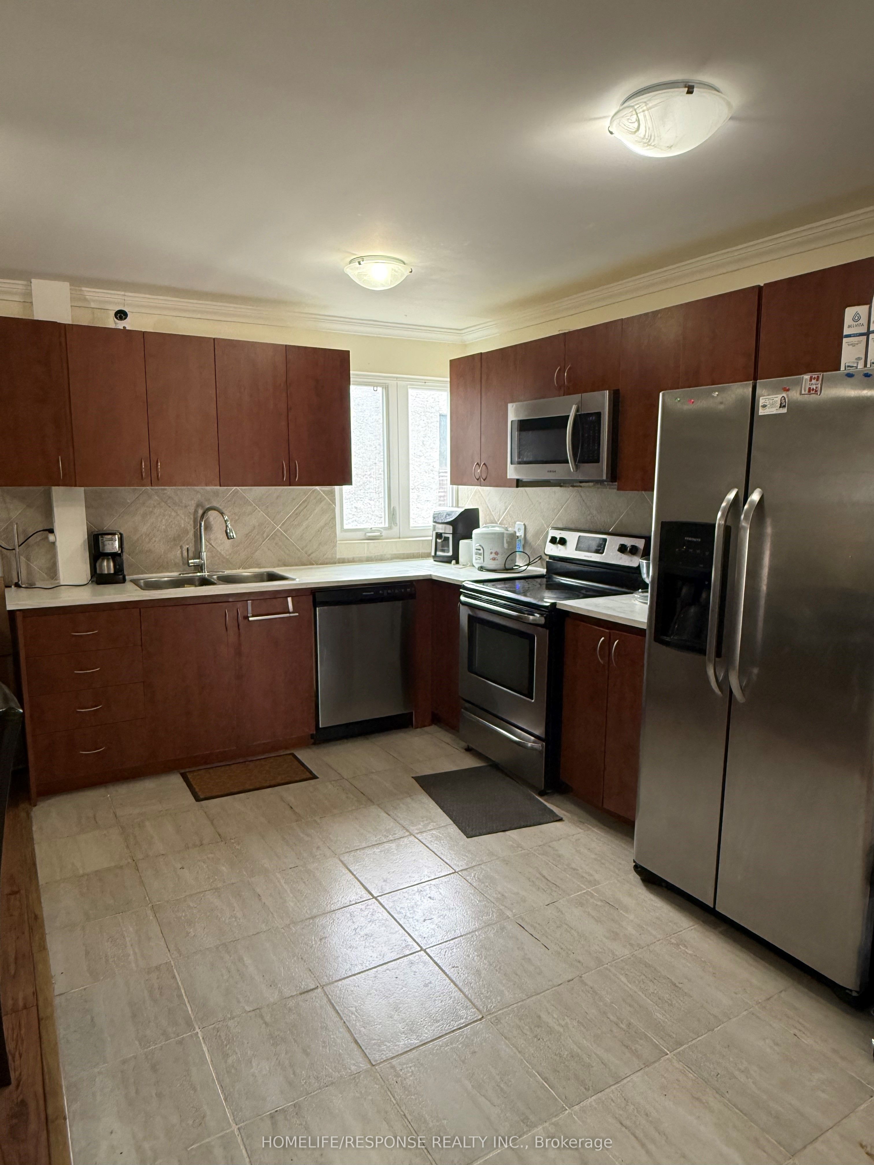 Additional image 3 of 158-1055 Dundas Street E, Mississauga, ON, L4Y 3X6