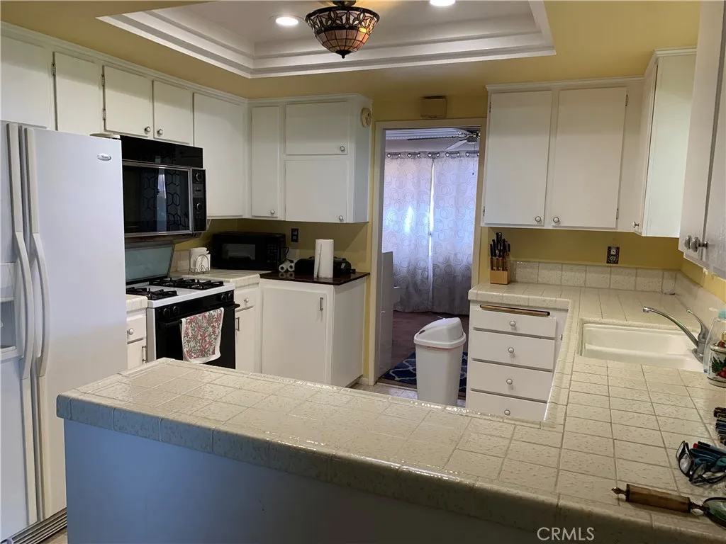 Additional image 3 of 8221 Greenbush Ave, Panorama City, CA 91402