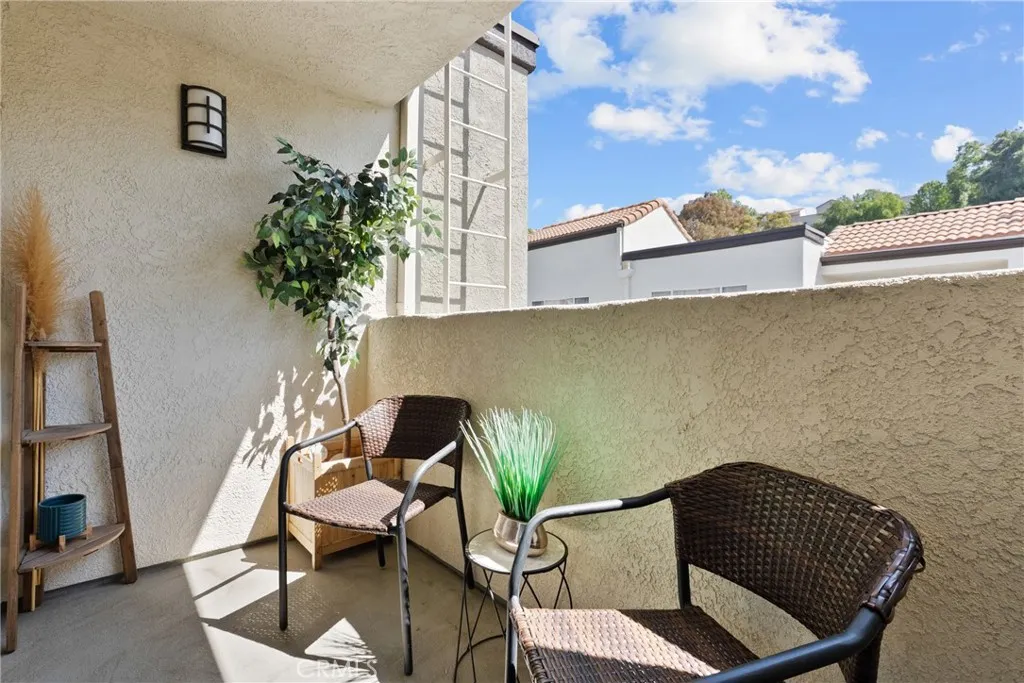 Additional image 36 of 21200 Trumpet Dr Unit 205, Newhall, CA 91321