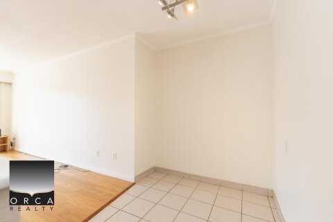 Additional image 7 of 9-140 20th Street, North Vancouver, BC, V7L 3A4