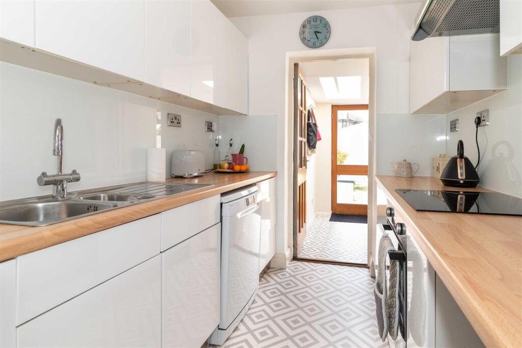 Additional image 14 of Sunny Close, Goring-By-Sea, Worthing