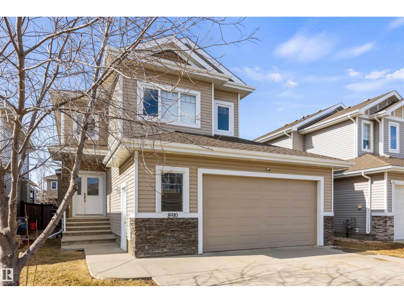 8910 97 Avenue, Morinville, AB, T8R2N7