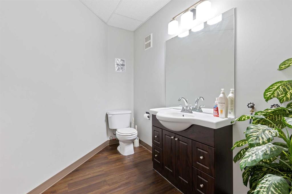 Additional image 6 of Office B-4941 49 Street, Camrose, AB, T4V 1N3