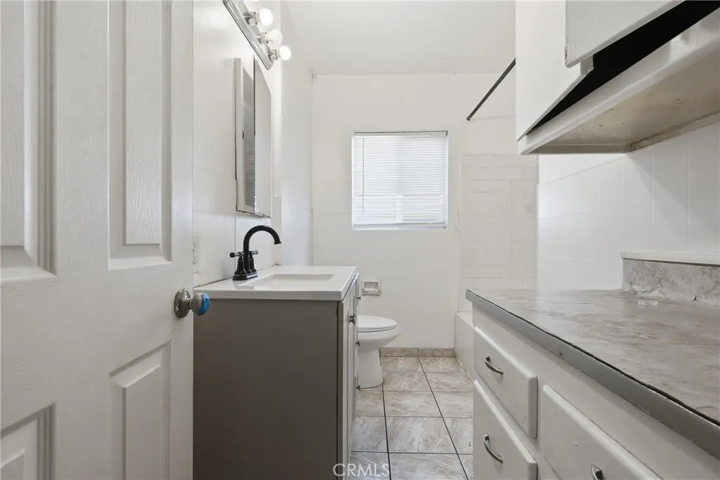 Additional image 11 of 337 Hawaiian Ave, Wilmington, CA 90744