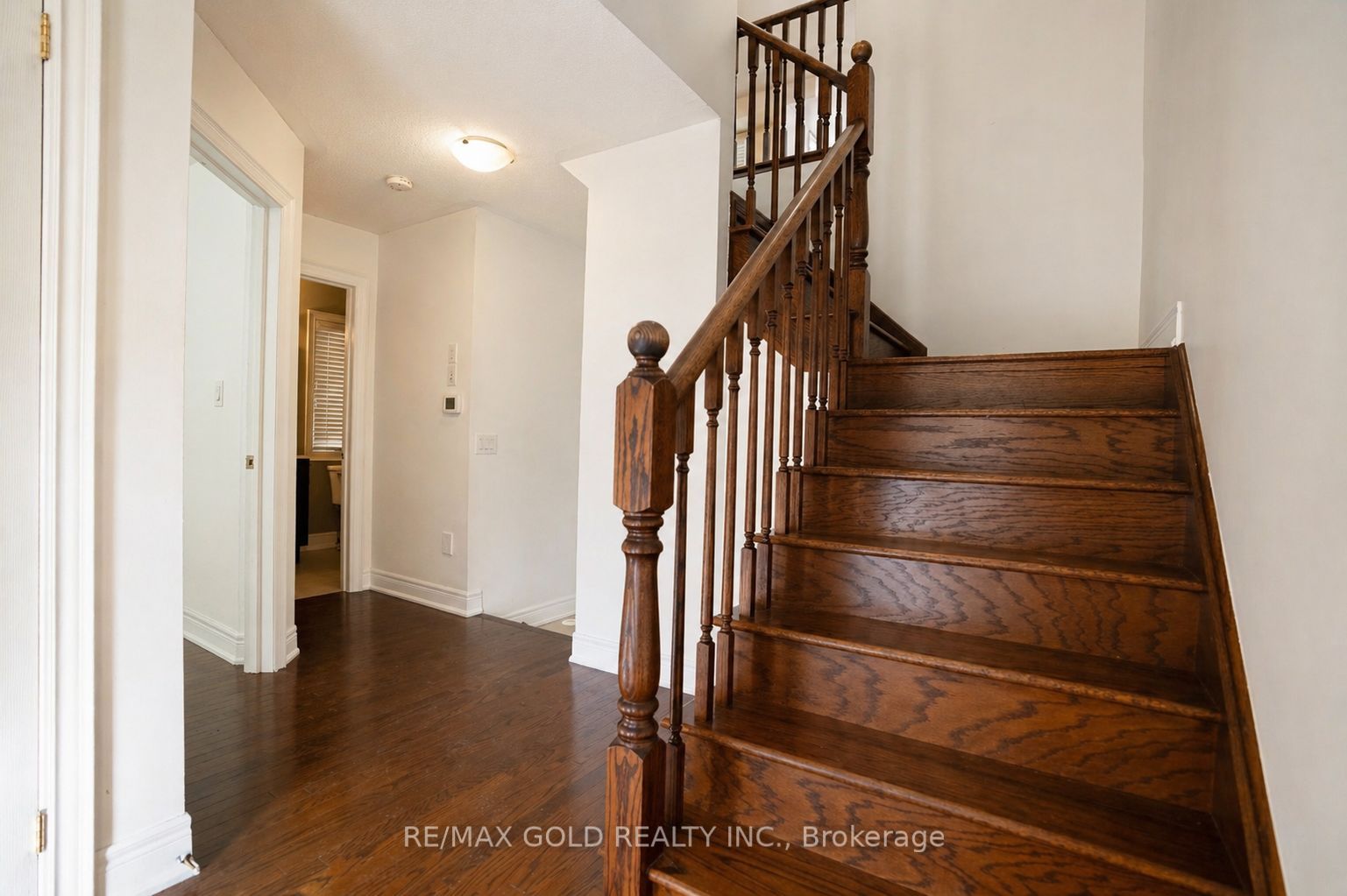 Additional image 6 of 2032 Lakeshore Road W, Mississauga, ON, L5J 1J8