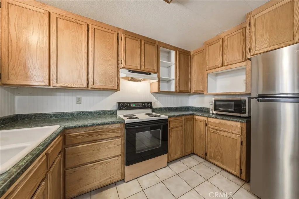 Additional image 70 of 3393 5th St, Clearlake, CA 95422