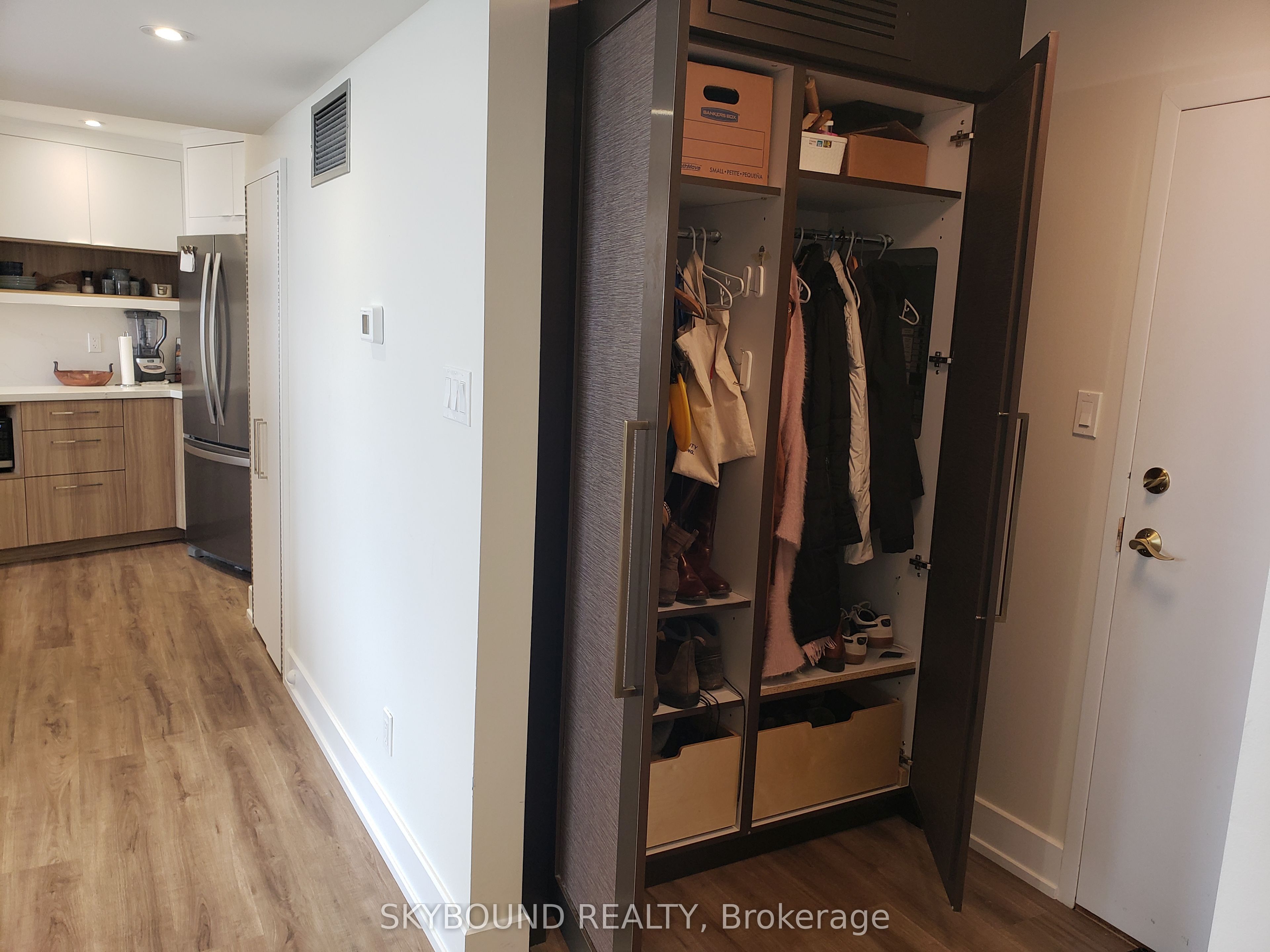 Additional image 6 of 1705-1360 Rathburn Road E, Mississauga, ON, L4W 4H4