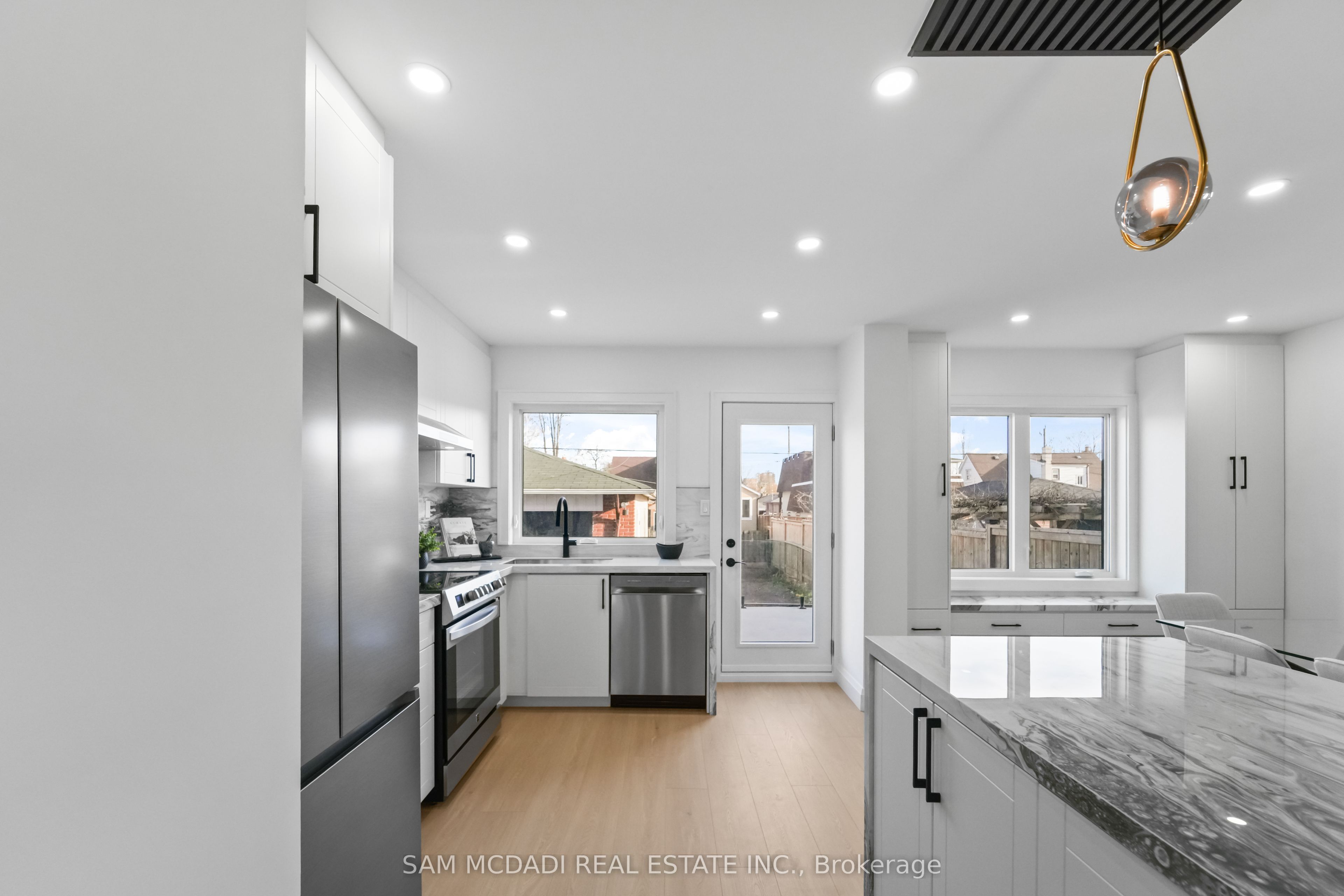 Additional image 4 of 25 Falstaff Avenue, Toronto, ON, M6L 2C6