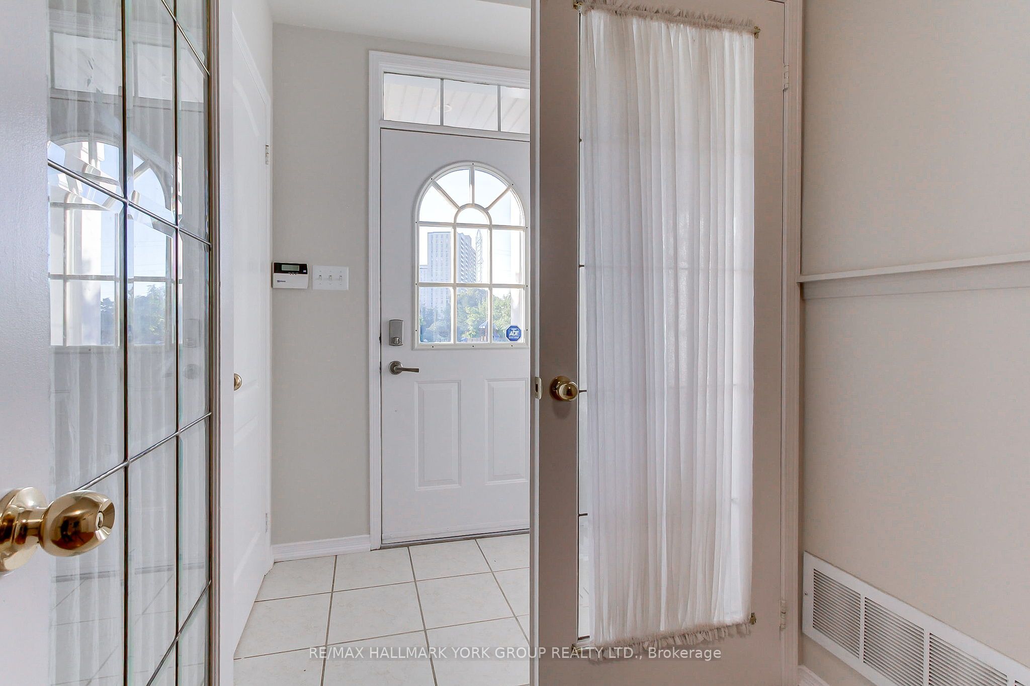 Additional image 3 of 60 Delabo Drive, Toronto, ON, M3J 3S4