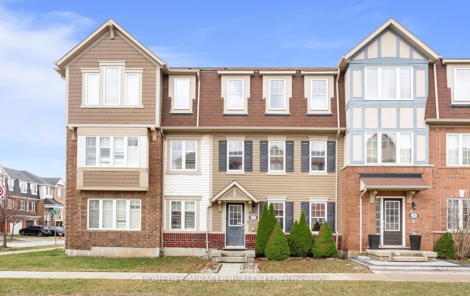 Additional image 2 of 22 Crossbill Road, Brampton, ON, L7A 0S5