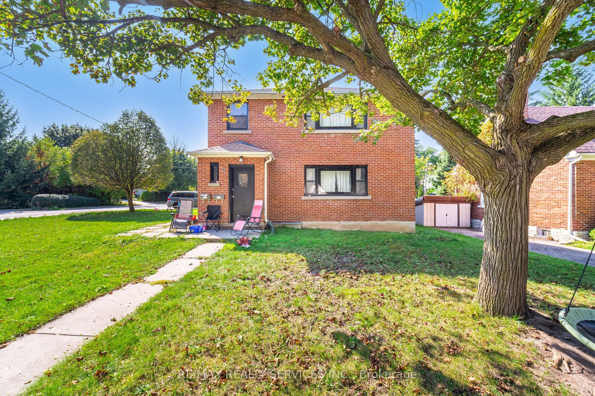 (Lower)-21 Beverley Street, Waterloo, ON, N2L 2H5 photo 2
