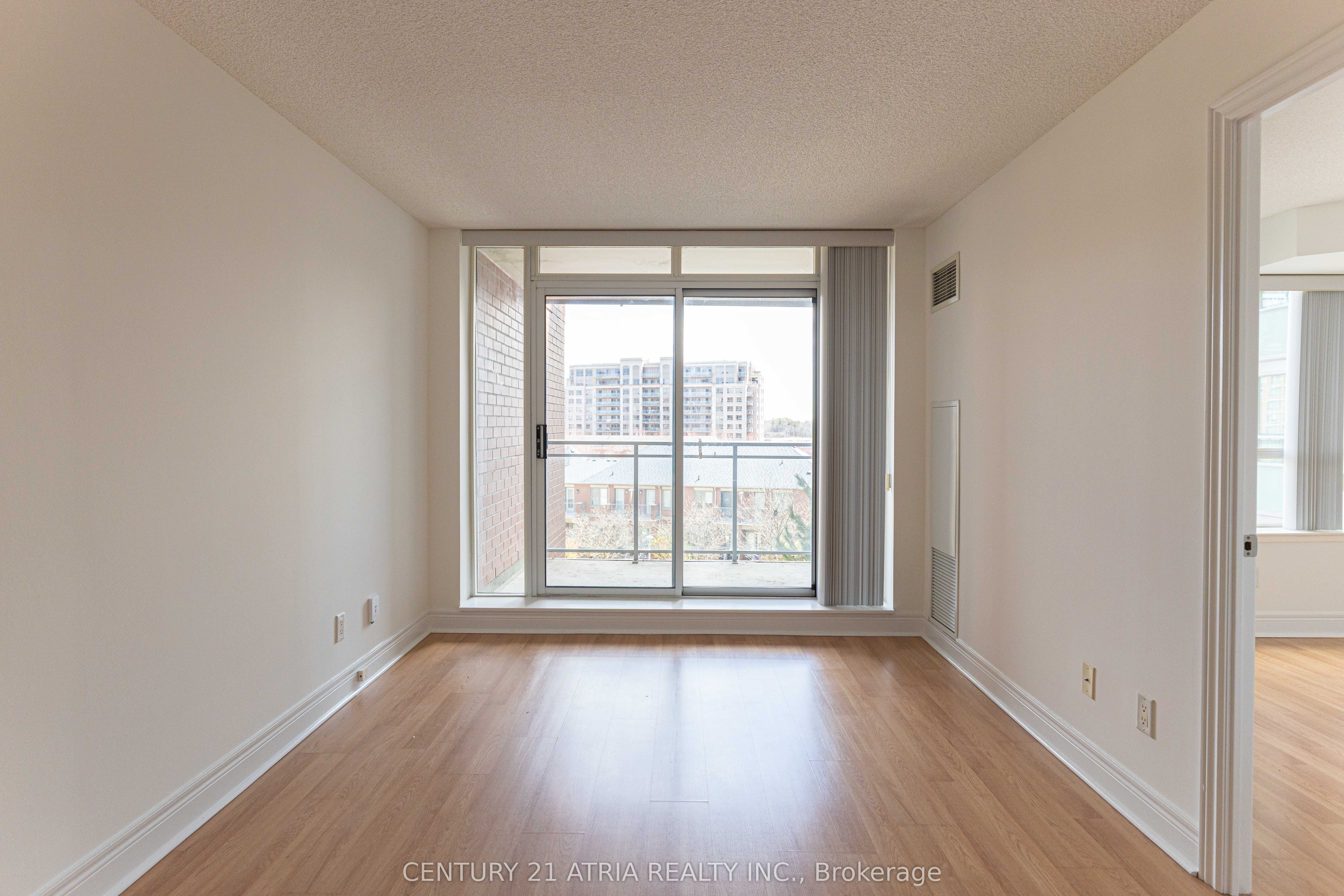 Additional image 2 of 622-48 Suncrest Boulevard, Markham, ON, L3T 7Y5
