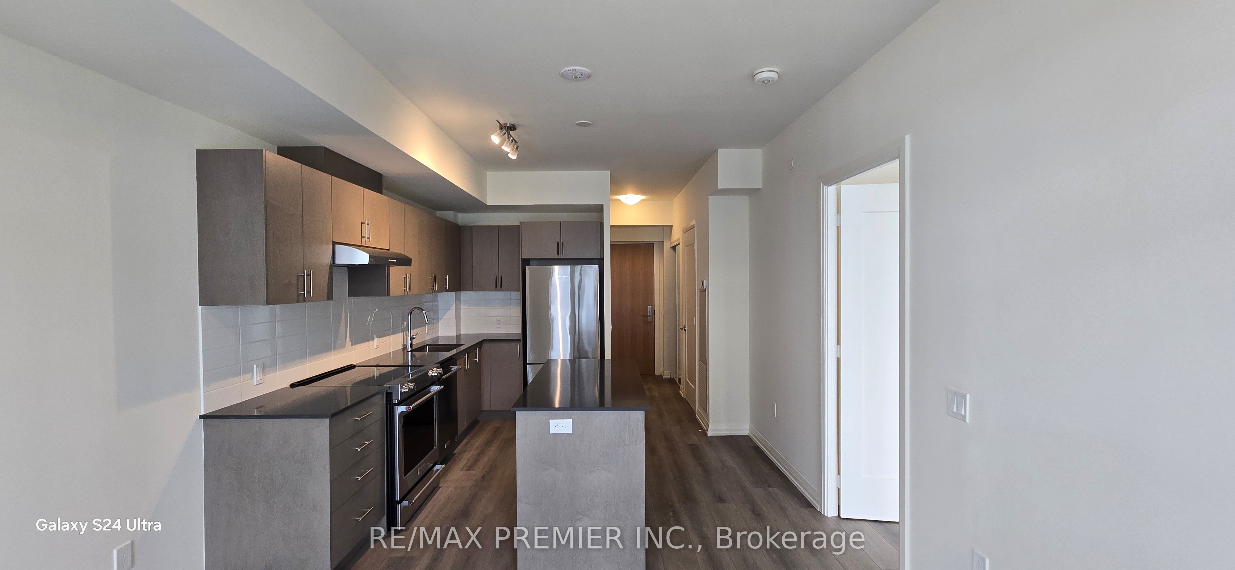 Additional image 3 of 1819-8960 Jane Street, Vaughan, ON, L4K 0N9