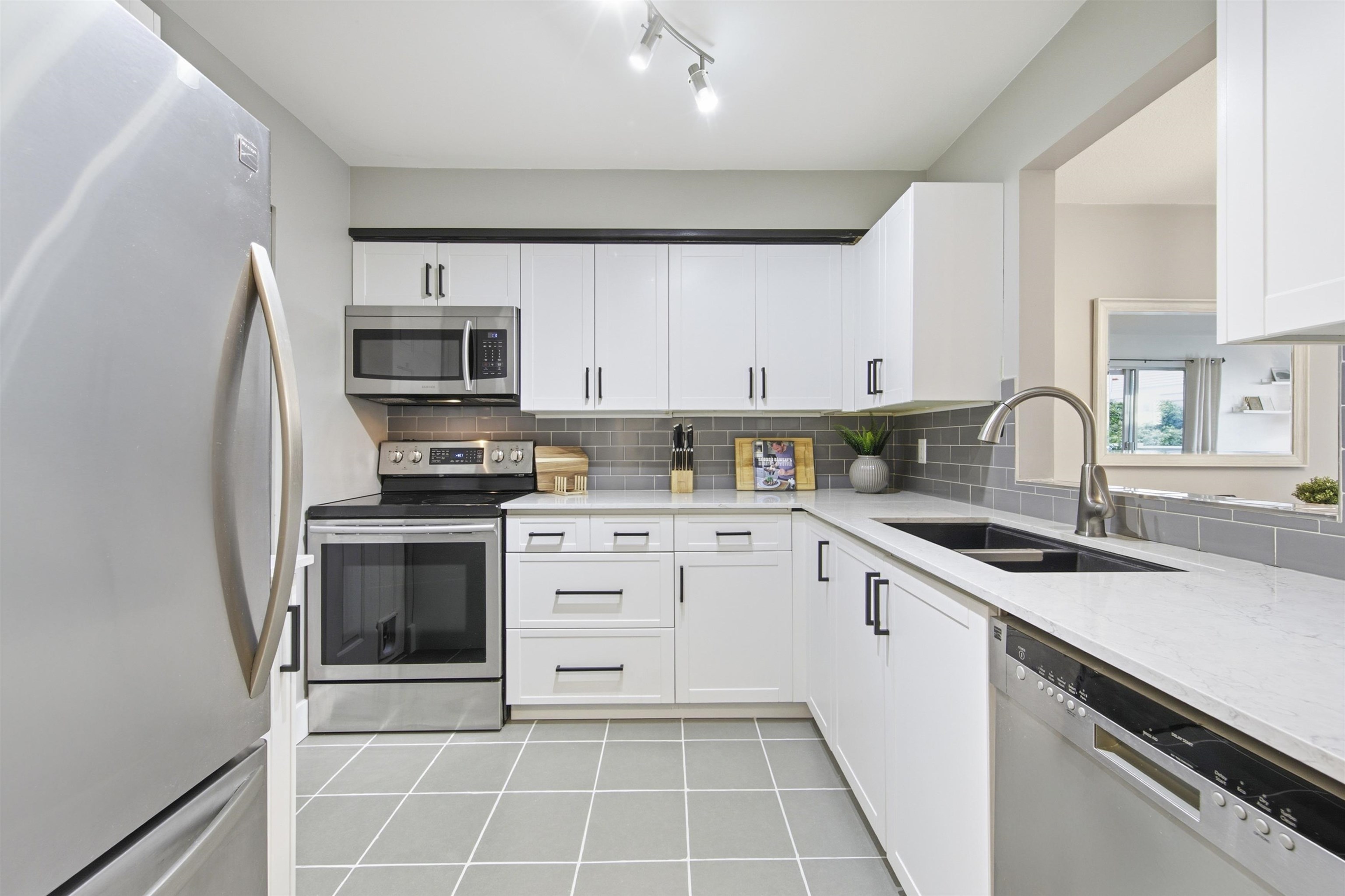 Additional image 5 of 111-6820 Rumble Street, Burnaby, BC, V5E 4H9