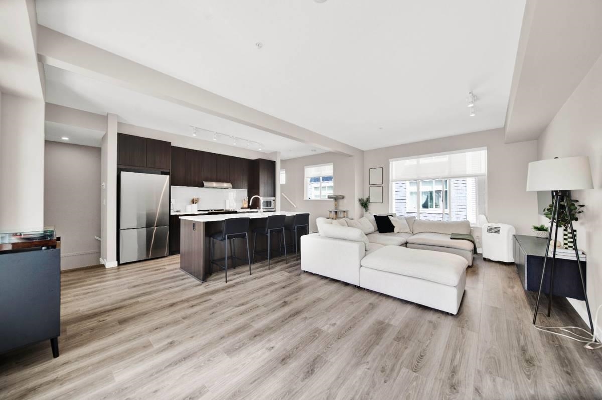 Additional image 6 of 2410-11280 Pazarena Pl , Maple Ridge, BC, V2X 9H8