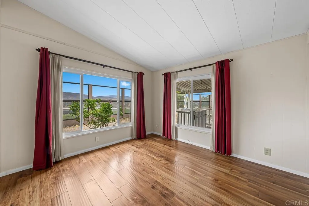 Additional image 17 of 275 S Worthington Street Unit 5, Spring Valley, CA 91977