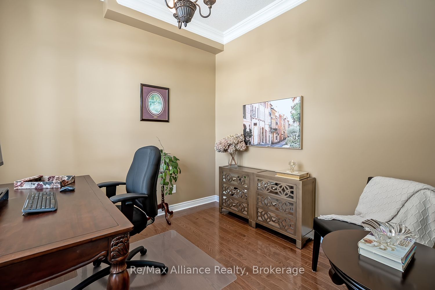 Additional image 3 of 2489 Whistling Springs Crescent, Oakville, ON, L6M 5G3