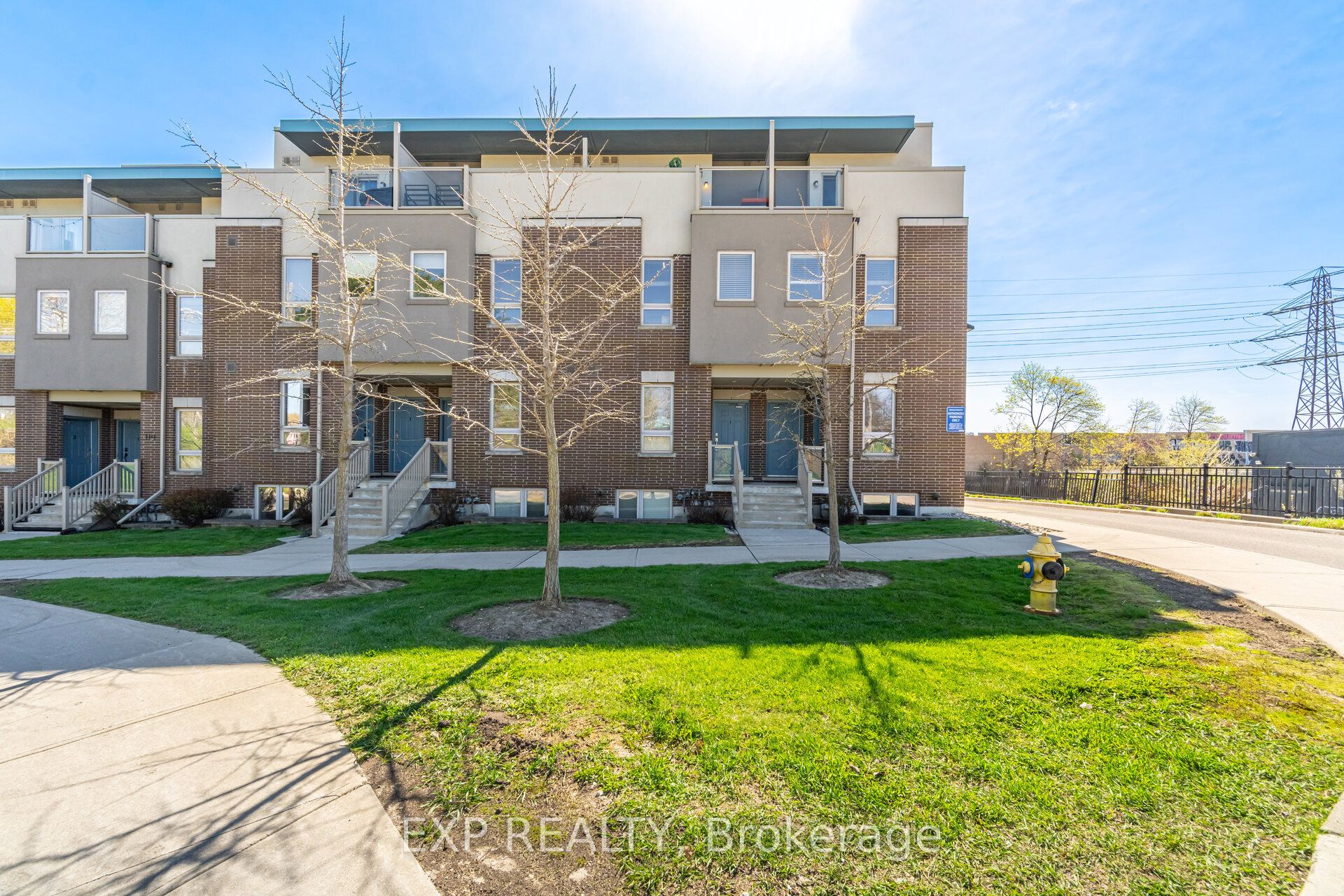 1-114 Caledonia Park Road, Toronto, ON, M6H 0B1