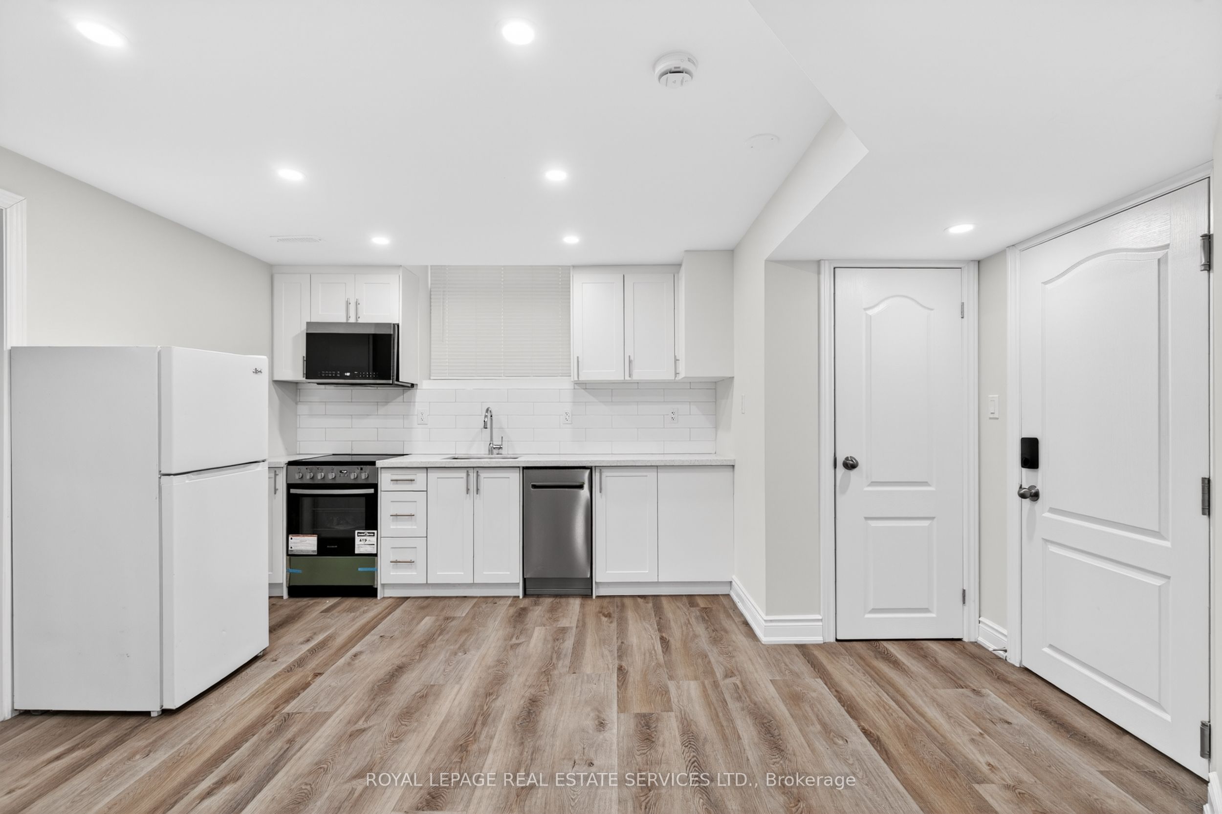 Additional image 5 of Lower-48 Eringate Court, Hamilton, ON, L8J 0L7