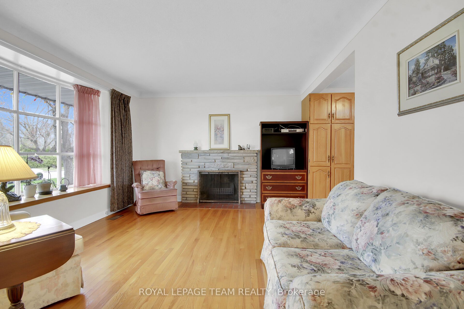 Additional image 5 of 4 Headingly Crescent, Ottawa, ON, K2G 0Y3