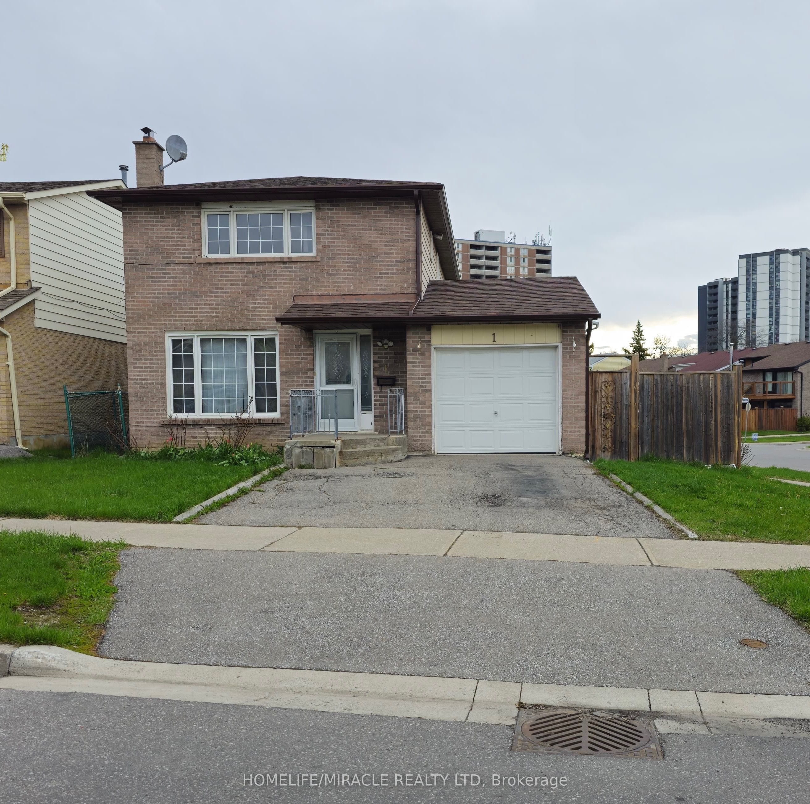 1 Kay Drive, Toronto, ON, M9V 4V3