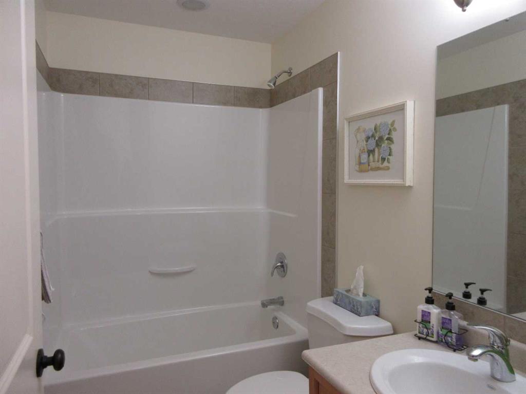 Additional image 5 of 122 Chartwell Place SE, Medicine Hat, AB, T1B 0E4