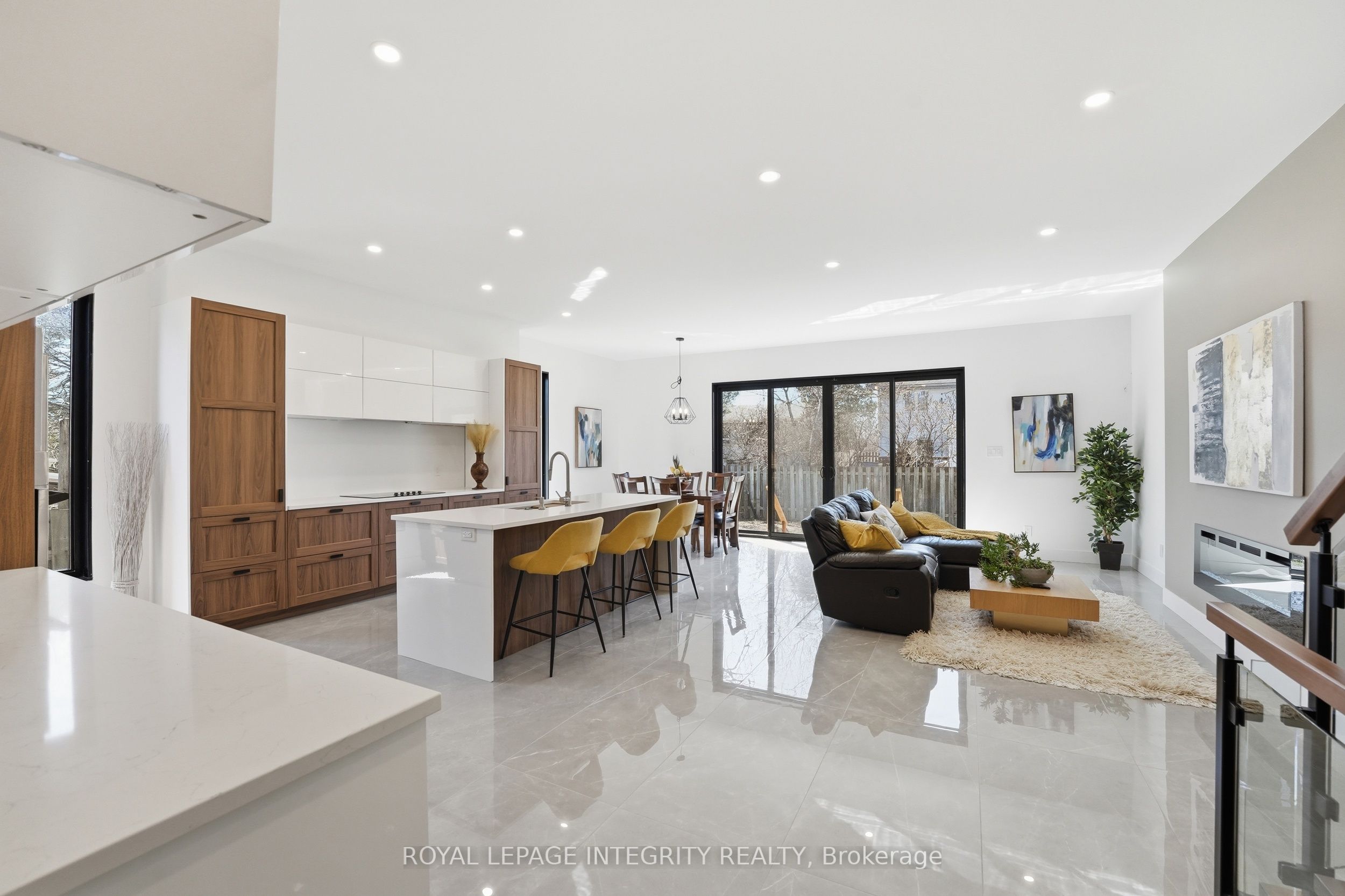 Additional image 5 of 984 Watson Street, Ottawa, ON, K2B 6C2