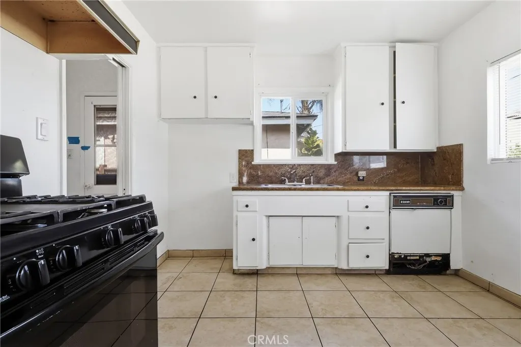 Additional image 6 of 337 Hawaiian Ave, Wilmington, CA 90744
