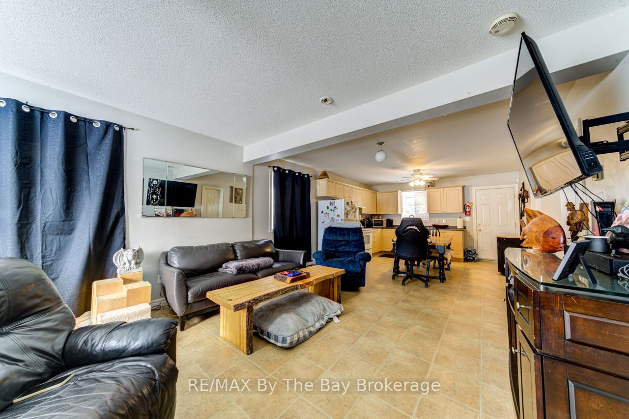 Additional image 3 of 701 River Road E, Wasaga Beach, ON, L9Z 2M3