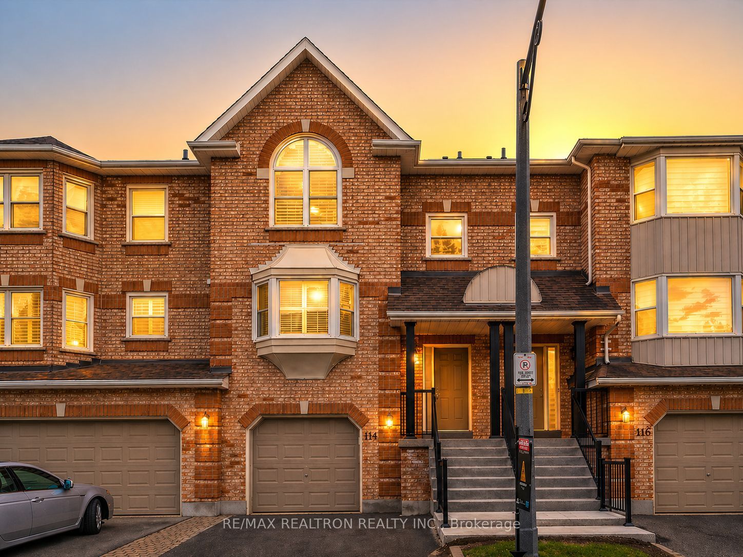 39-114 Leah Crescent, Vaughan, ON, L4J 8C3