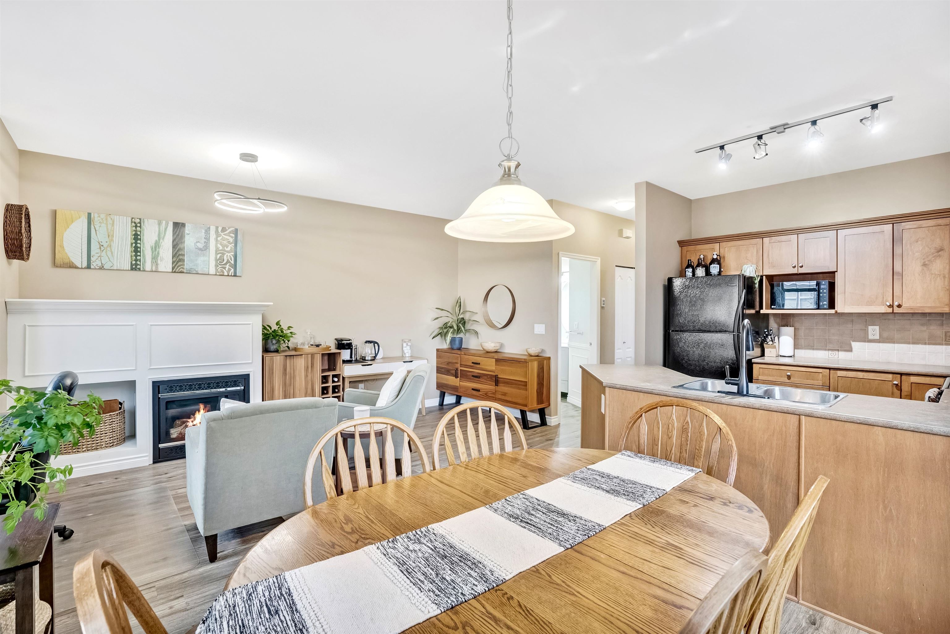 Additional image 2 of 5-6588 188 Street, Surrey, BC, V3S 1Z6