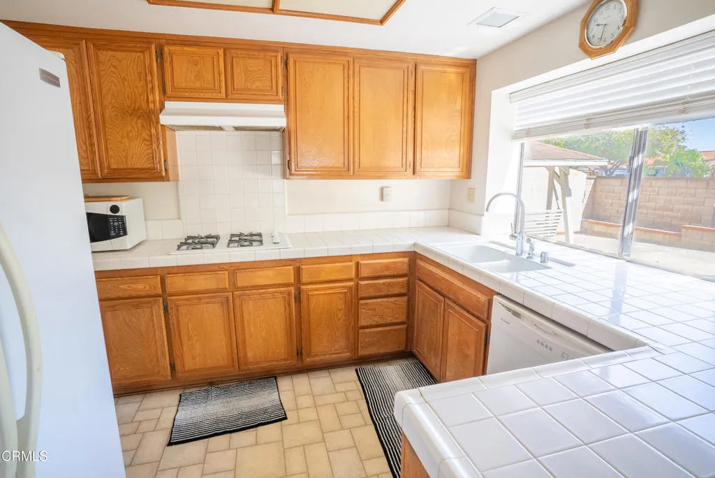 Additional image 70 of 2500 Lilac Walk, Oxnard, CA 93030