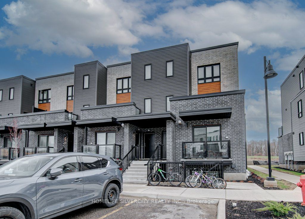 Additional image 3 of #18-235 Chapel Hill Drive, Kitchener, ON, N2R 0S4