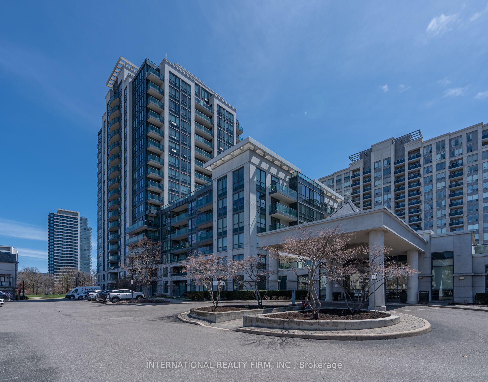 204-20 North Park Road, Vaughan, ON, L4J 0G7