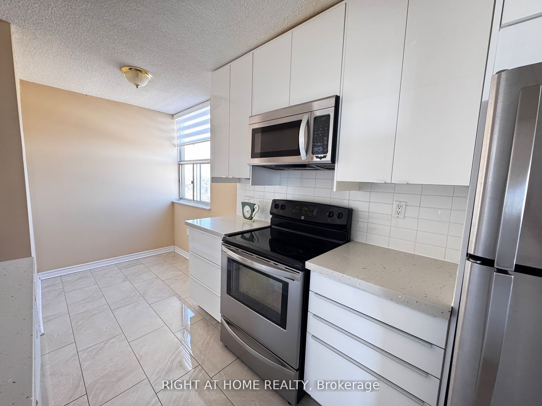 Additional image 3 of 2104-205 Hilda Avenue, Toronto, ON, M2M 4B1