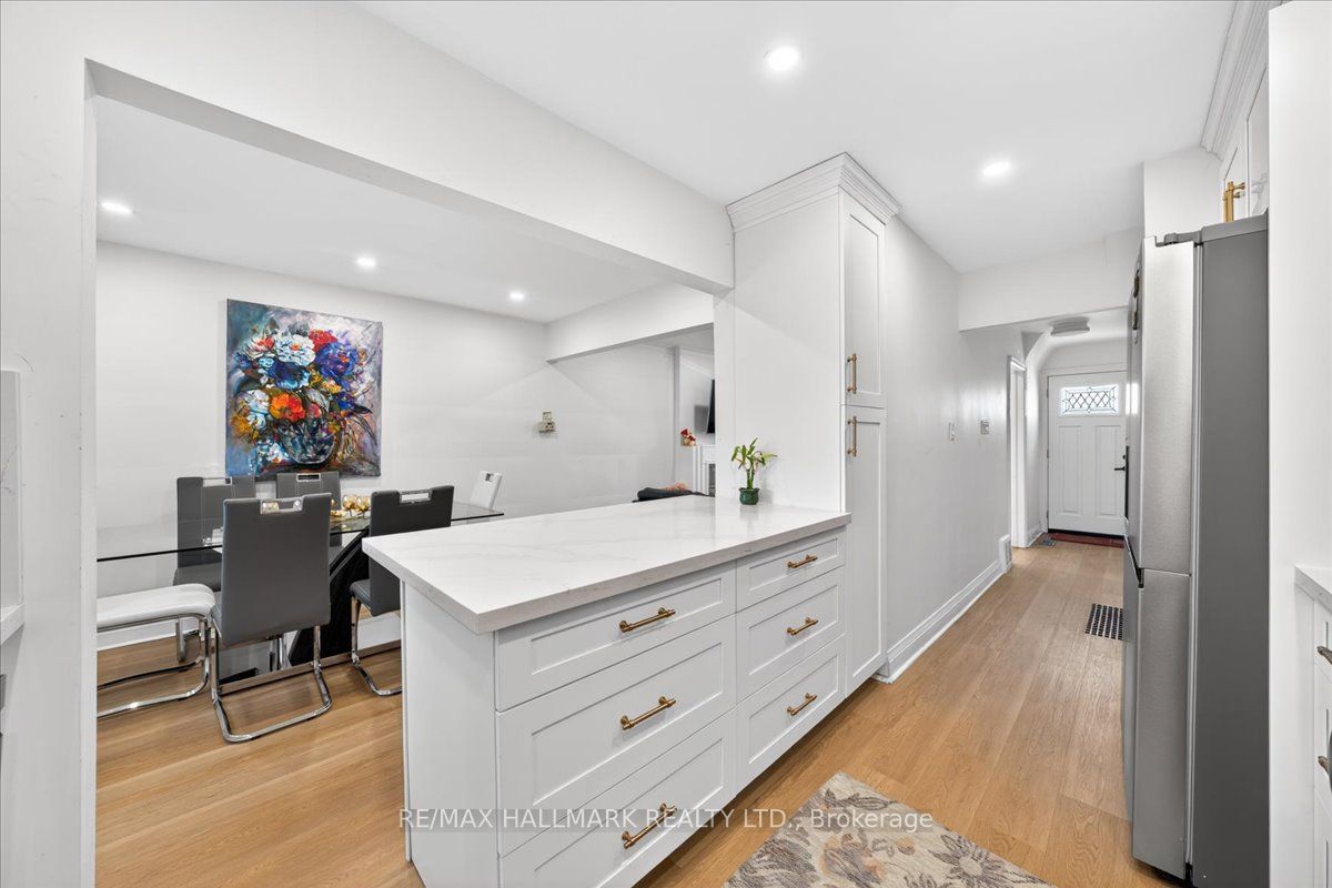 Additional image 2 of 910 Eglinton Avenue E, Toronto, ON, M4G 2L3
