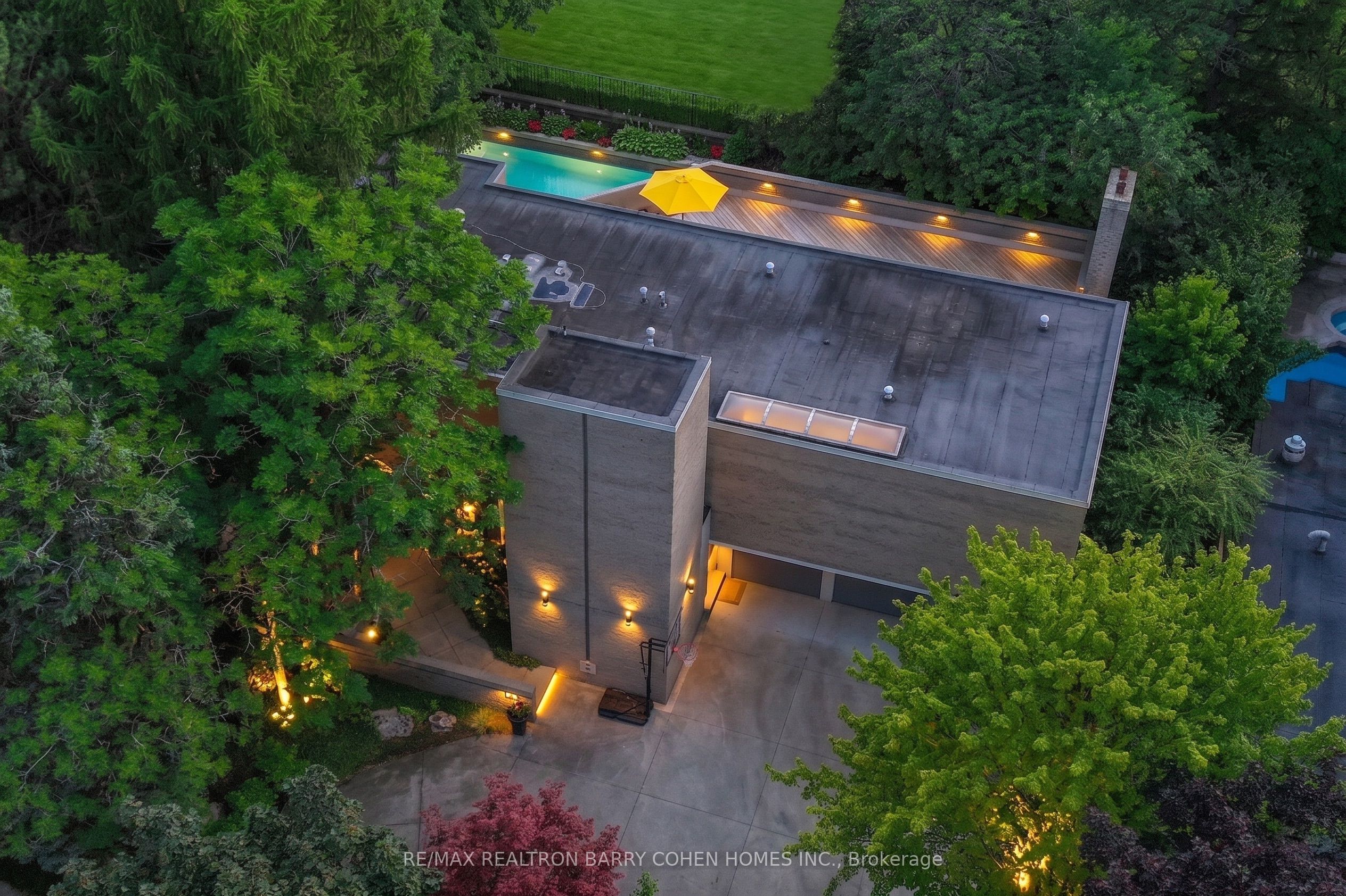 Additional image 2 of 10 Penwood Crescent, Toronto, ON, M3B 2B9