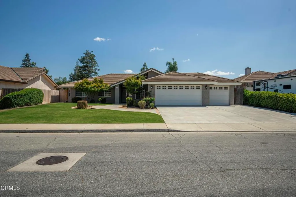 Additional image 44 of 11123 Coachlight Court, Bakersfield, CA 93312