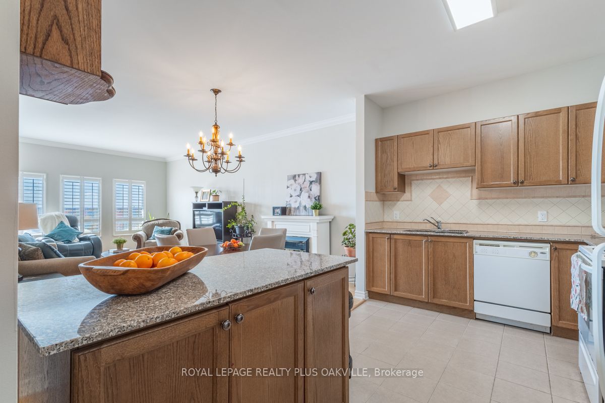 Additional image 5 of 403-1499 Nottinghill Gate, Oakville, ON, L6M 5G1