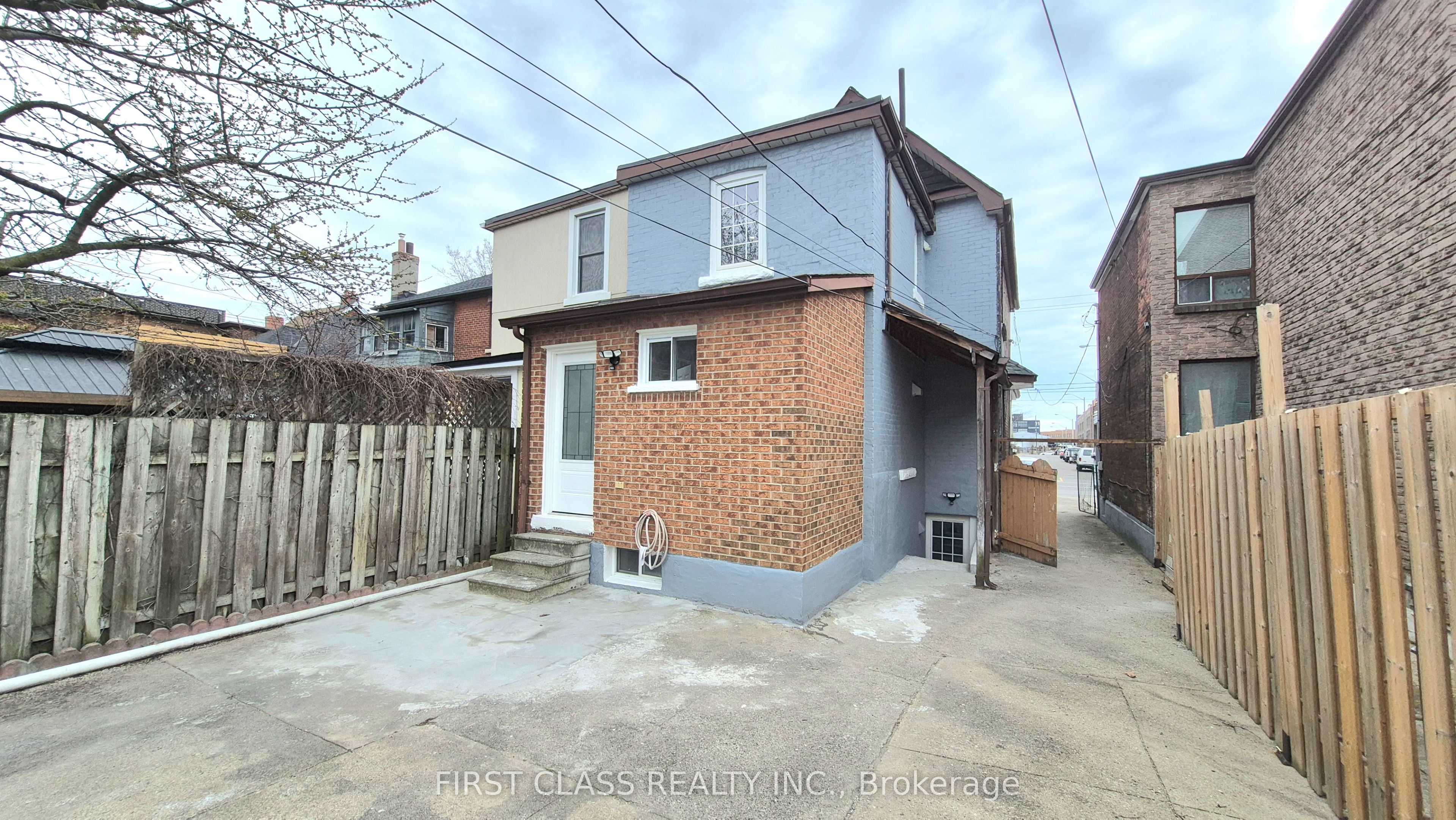 Additional image 3 of 356 Wallace Avenue, Toronto, ON, M6P 3P2