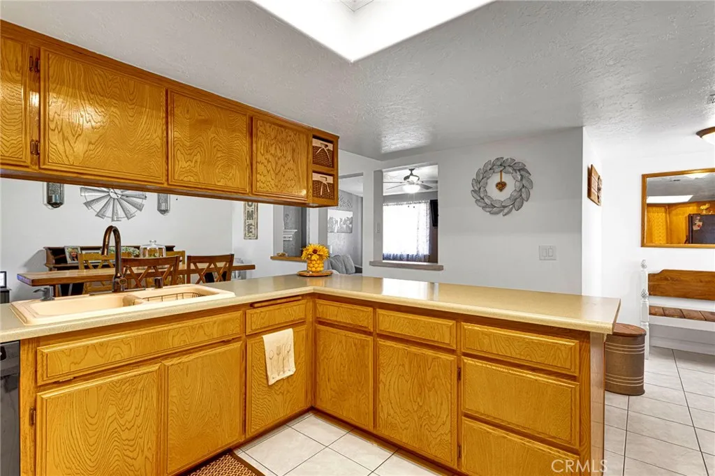 Additional image 75 of 9872 Aster Rd, Oak Hills, CA 92344