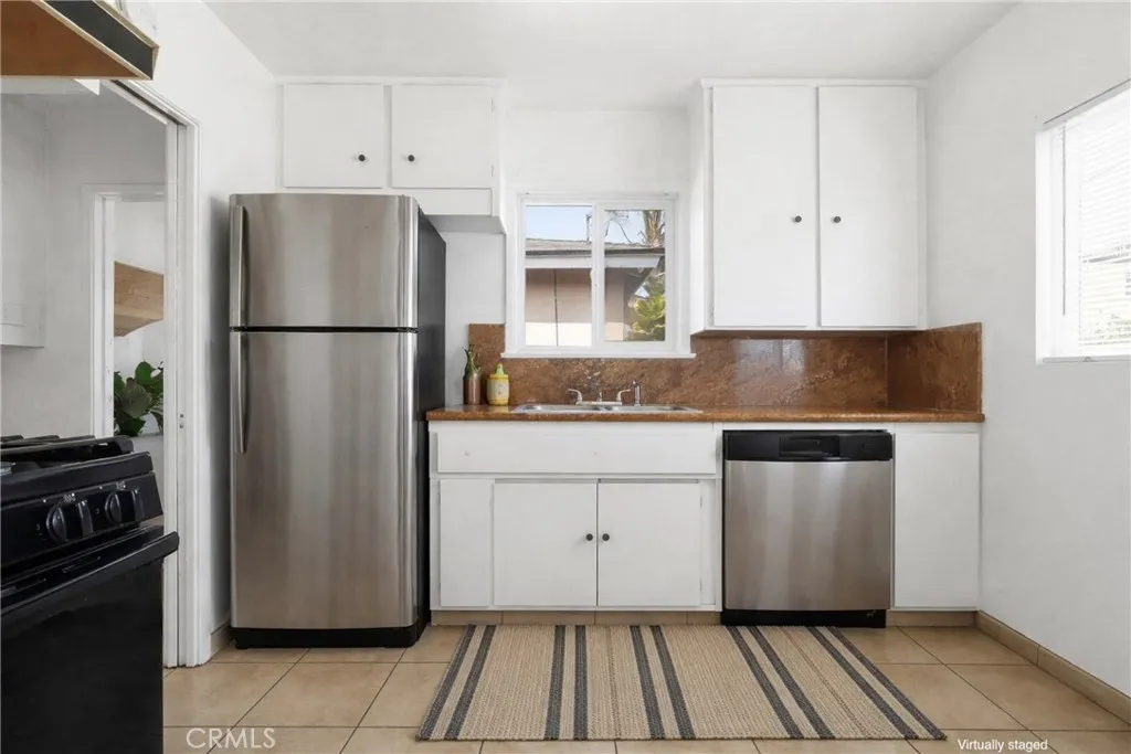 337 Hawaiian Ave, Wilmington, CA 90744