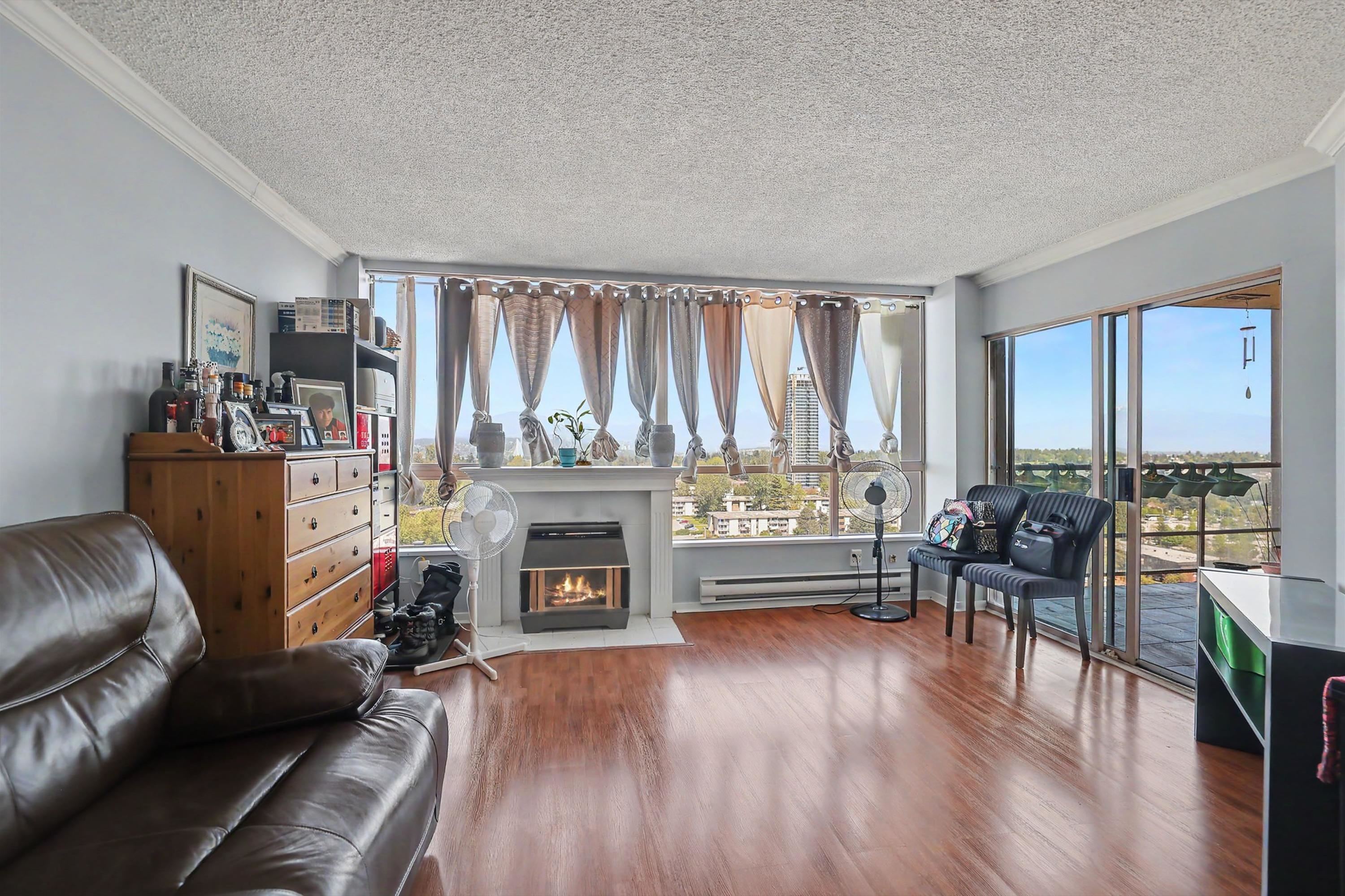 Additional image 4 of 1701-14881 103a Avenue, Surrey, BC, V3R 0M5
