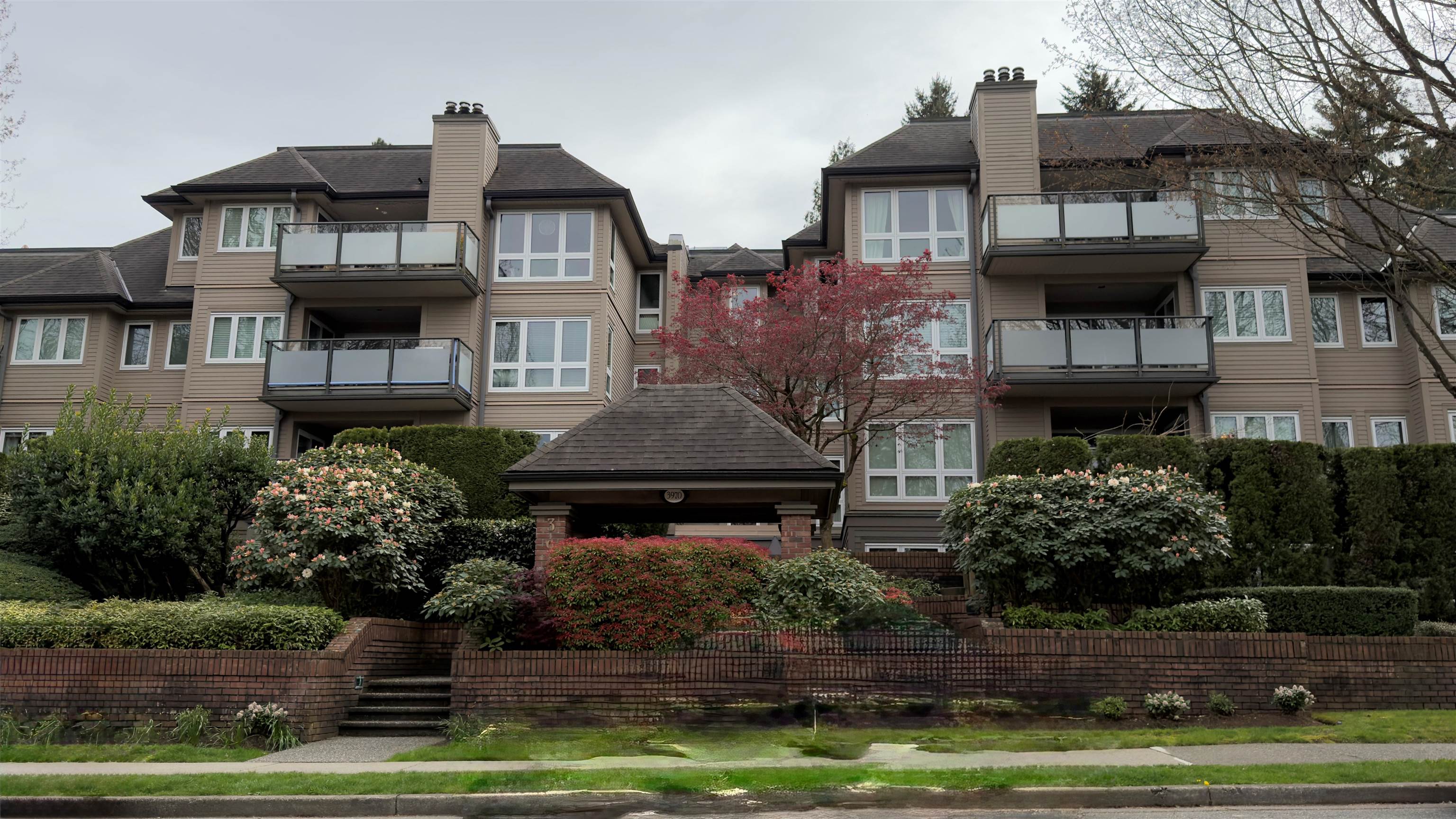 Additional image 2 of 402-3970 Linwood Street, Burnaby, BC, V5G 4R5